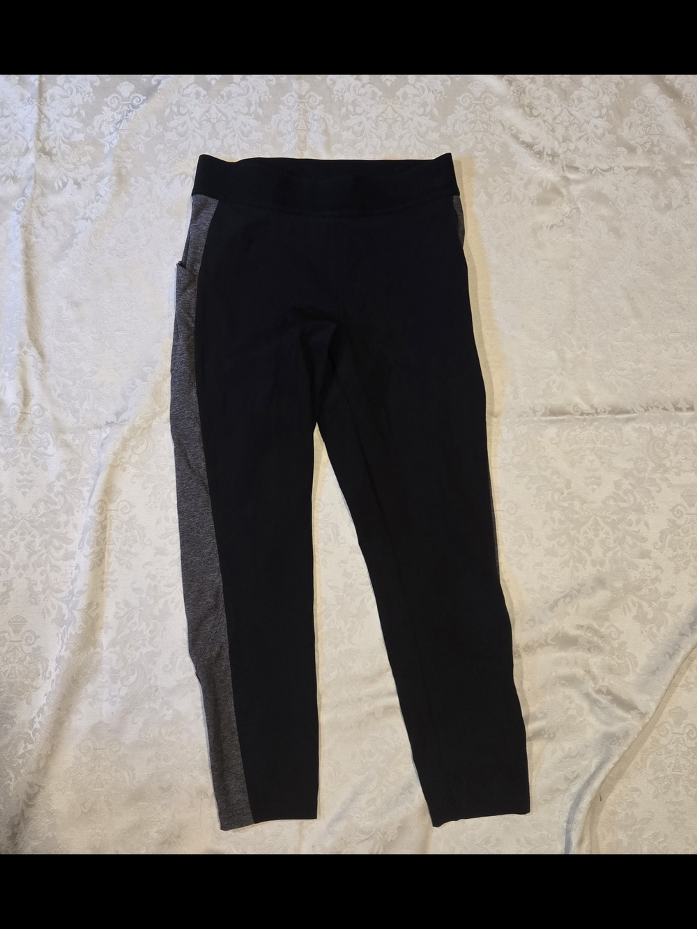 Lululemon Black and Gray Active Leggings